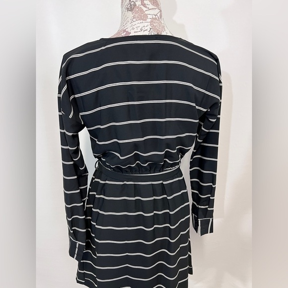 Black and white stripe BAR III wrap dress size XS. - Picture 6 of 14